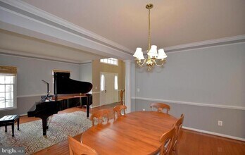 2821 Thistleberry Ct in Herndon, VA - Building Photo - Building Photo