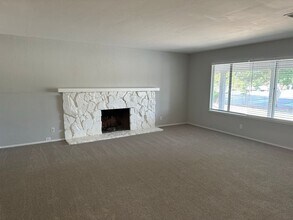 1276 Hillsdale Ave in San Jose, CA - Building Photo - Building Photo