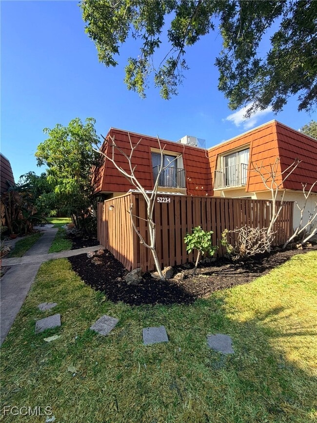 property at 5223 Cedarbend Dr