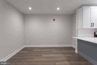 3849 Fairmount Ave in Philadelphia, PA - Building Photo - Building Photo