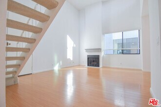 1727-1727 Glendon Ave in Los Angeles, CA - Building Photo - Building Photo