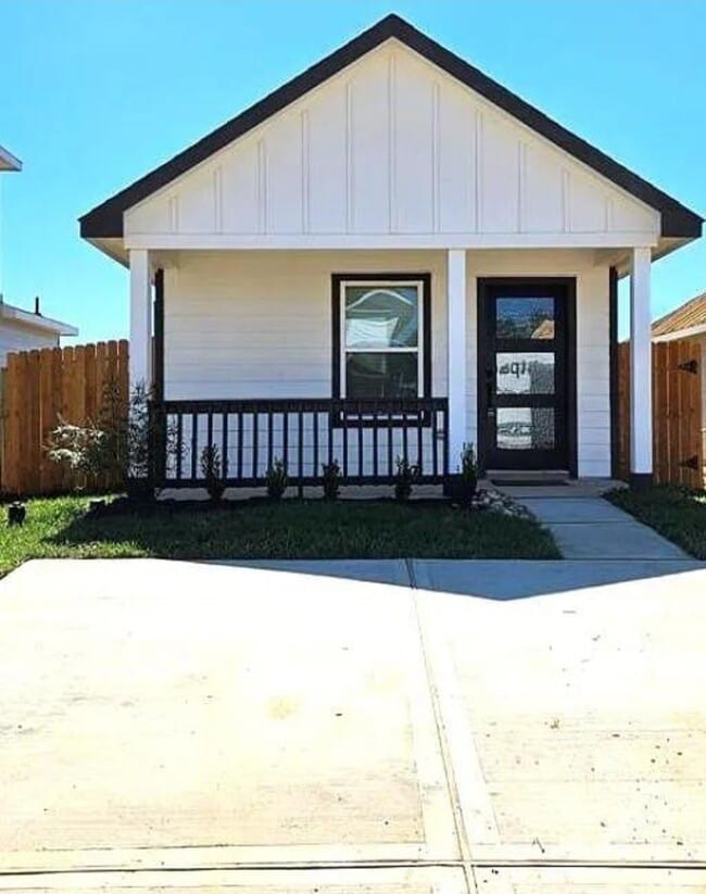 property at 16478 Valerie Marie Pl