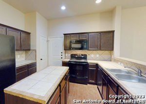 657 Creekside Cir in New Braunfels, TX - Building Photo - Building Photo