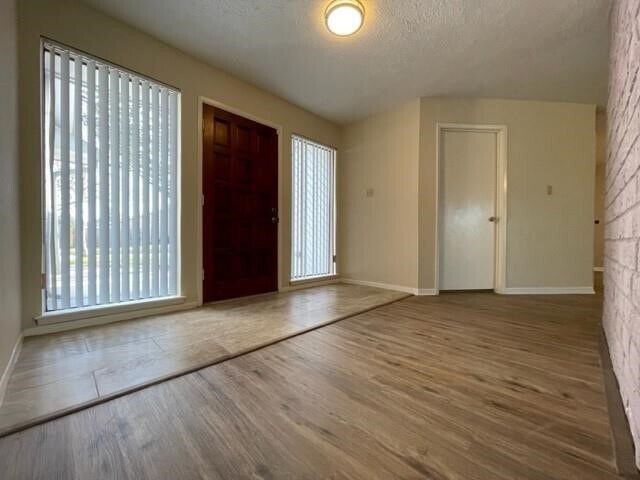 2726 Mesquite Dr in Sugar Land, TX - Building Photo