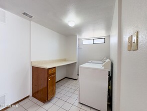 1105 Feather Hawk Dr in El Paso, TX - Building Photo - Building Photo