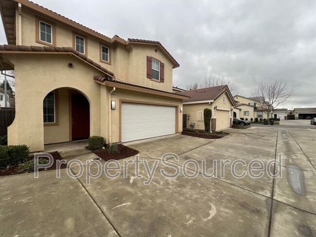 1812 Bella Lago Dr in Stockton, CA - Building Photo - Building Photo