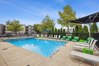 Trotters Park in Columbus, OH - Building Photo - Building Photo