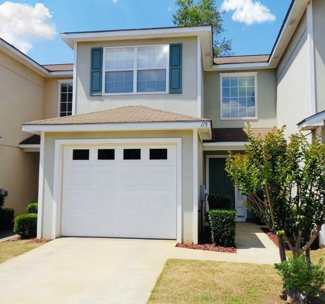 property at 115 Woodberry Dr