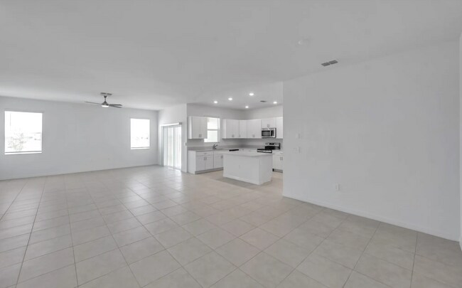 9438 Cannon Bch Dr in Duette, FL - Building Photo - Building Photo