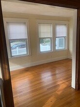 20 Colbert St, Unit 1 in Boston, MA - Foto de edificio - Building Photo
