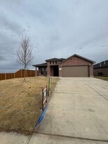 9906 Heartland Ave in Amarillo, TX - Building Photo