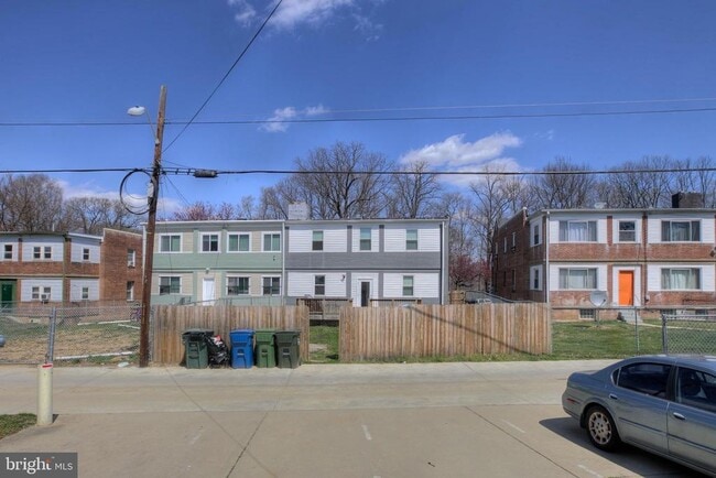 property at 257 Newcomb St SE