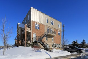 91 Dixon St in Kitchener, ON - Building Photo