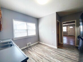 5573 Garden St in Maple Heights, OH - Building Photo - Building Photo