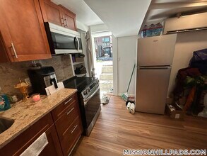 688 Parker St in Boston, MA - Building Photo - Building Photo