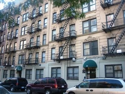 330 E 100th St-Unit -3-D in New York, NY - Foto de edificio - Building Photo