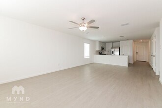 2725 Mistwood Dr in Fort Worth, TX - Building Photo - Building Photo