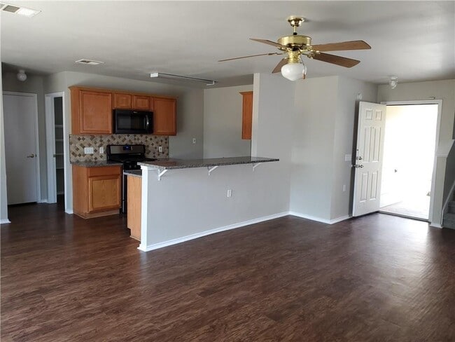 11412 James Haller Dr in Austin, TX - Building Photo - Building Photo