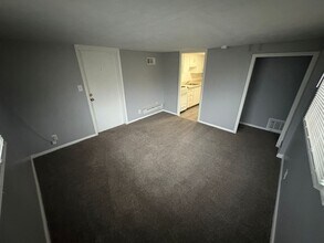 4145 Randolph St in Lincoln, NE - Foto de edificio - Building Photo