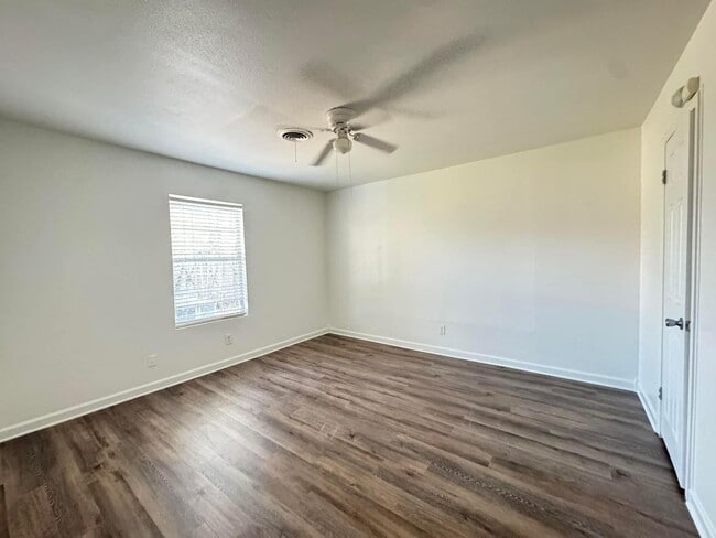 property at 4606 35th St
