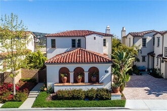 203 Via Galicia in San Clemente, CA - Building Photo - Building Photo