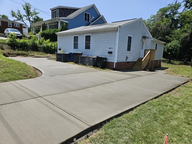 609B N Elizabeth St in Durham, NC - Building Photo - Building Photo