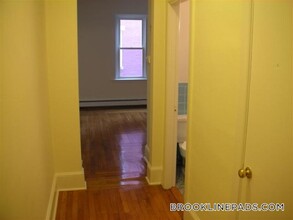 1539 Beacon St in Brookline, MA - Building Photo - Building Photo