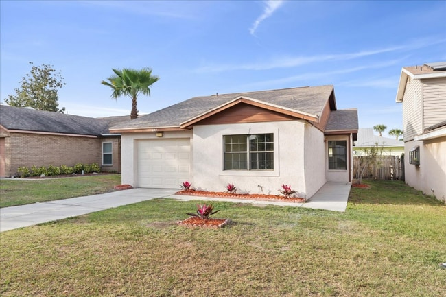 property at 623 Lake Dexter Cir