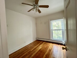 4 Old Forge Rd, Unit 4 in Woodstock, NY - Building Photo - Building Photo