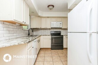 1353 Meadow Dr in Arnold, MO - Building Photo - Building Photo