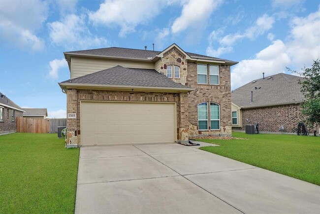 13815 Kodiak Brown Bear St in Crosby, TX - Foto de edificio - Building Photo