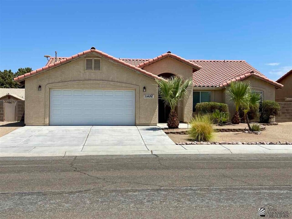 11486 E Del Golfo in Yuma, AZ - Foto de edificio