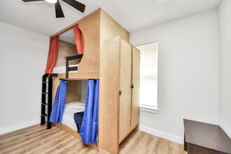 5115 Clay St in Houston, TX - Building Photo - Building Photo