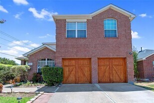 1003 Stonebrook Dr in Grand Prairie, TX - Building Photo