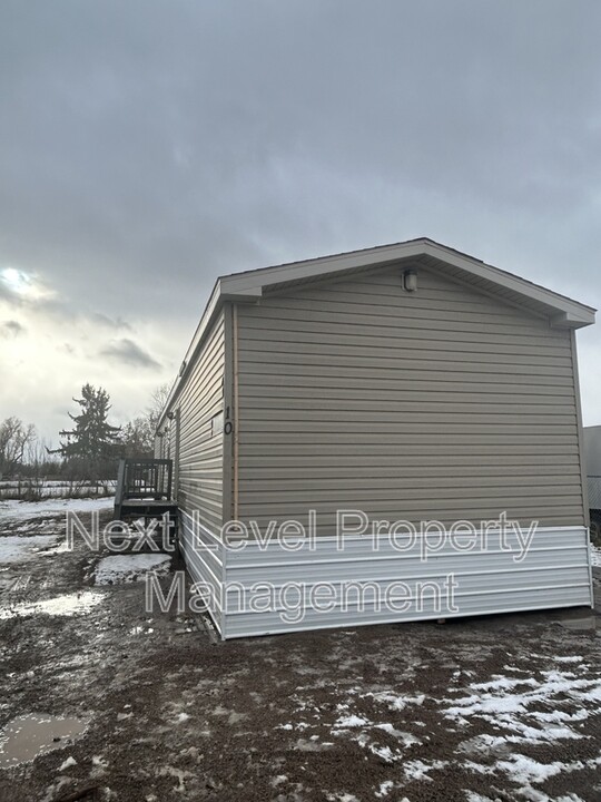 2115 2nd Ave E in Kalispell, MT - Building Photo