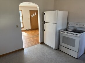 326 E Mcpherson Ave in Findlay, OH - Building Photo - Building Photo