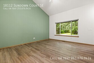 18112 Sundown Ct SE in Yelm, WA - Building Photo - Building Photo