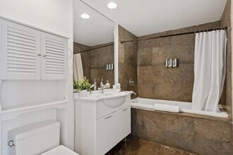 481 Brickell Ave, Unit SI ID1520361P in Miami, FL - Building Photo - Building Photo