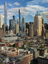 469 W 42nd St, Unit ID1461697P in New York, NY - Building Photo - Building Photo