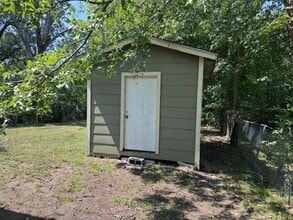 1233 13th NW in Paris, TX - Building Photo - Building Photo