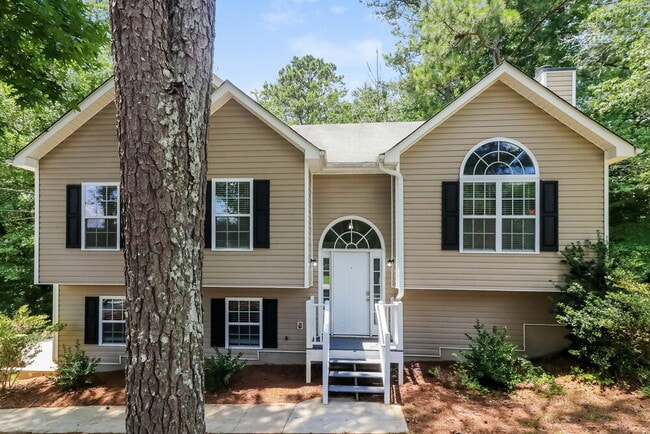 property at 4671 Tradewinds Ct