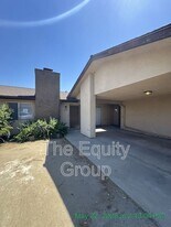 148 S Peppertree St in Visalia, CA - Building Photo