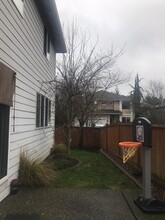 828 183rd Pl SE in Bothell, WA - Building Photo - Building Photo