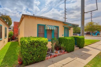 4542 Eagle Rock Blvd in Los Angeles, CA - Building Photo - Building Photo