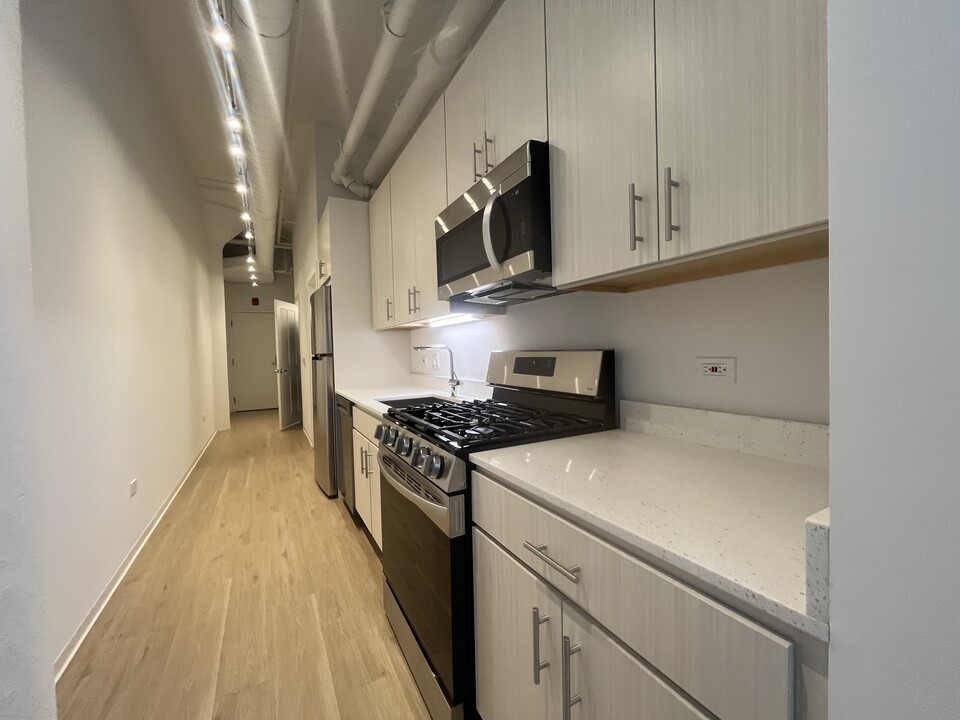 626 S Clark St, Unit 125 Loft in Chicago, IL - Building Photo