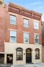 234 Bainbridge St in Philadelphia, PA - Foto de edificio - Building Photo