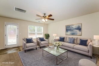 110 Betty Ann Ln in Covington, GA - Foto de edificio - Building Photo