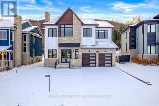 110 Dorothy Dr in Blue Mountains, ON - Building Photo