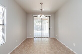 21822 E Gold Canyon Dr in Queen Creek, AZ - Building Photo - Building Photo