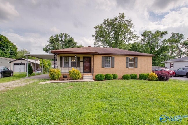 1830 Oakwood Ave NE in Huntsville, AL - Building Photo - Building Photo